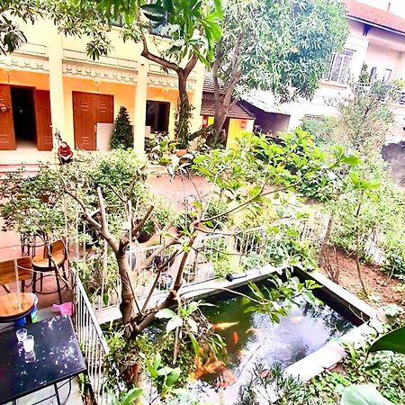 Lee Homestay Hanoi Buitenkant foto