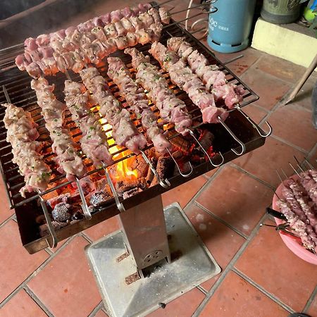 Lee Homestay Hanoi Buitenkant foto