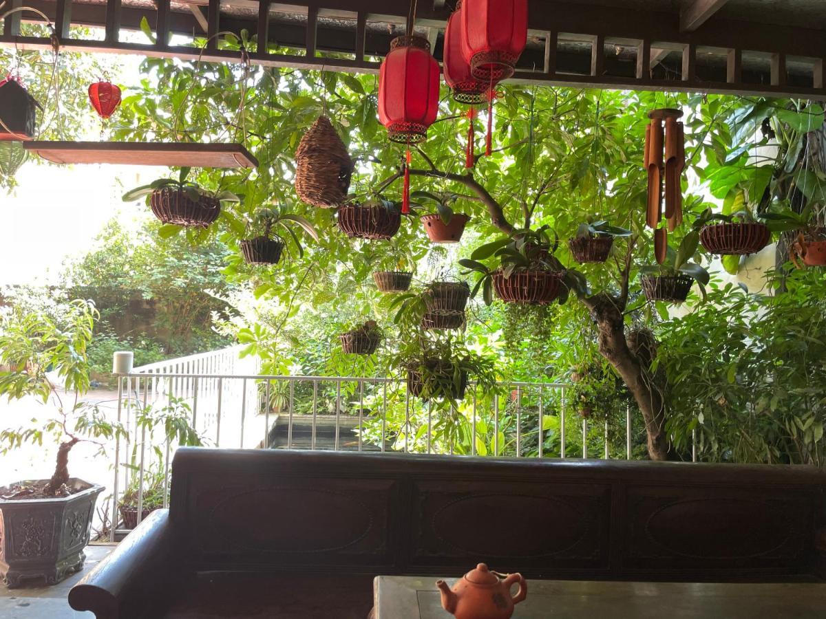 Lee Homestay Hanoi Buitenkant foto