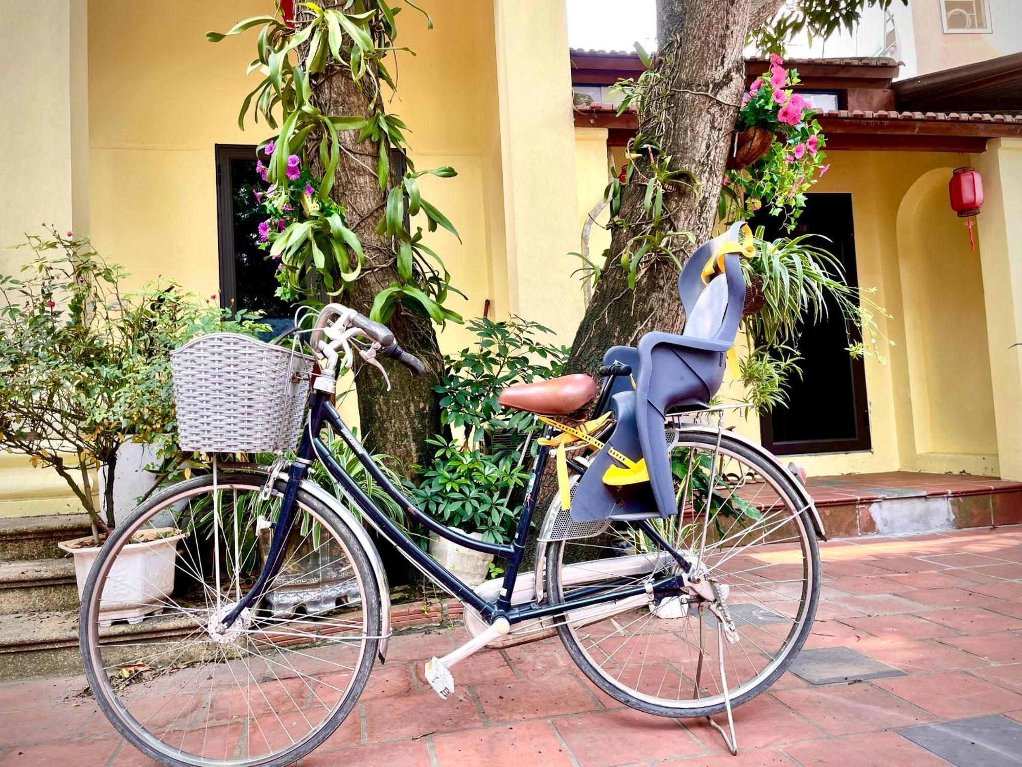 Lee Homestay Hanoi Buitenkant foto