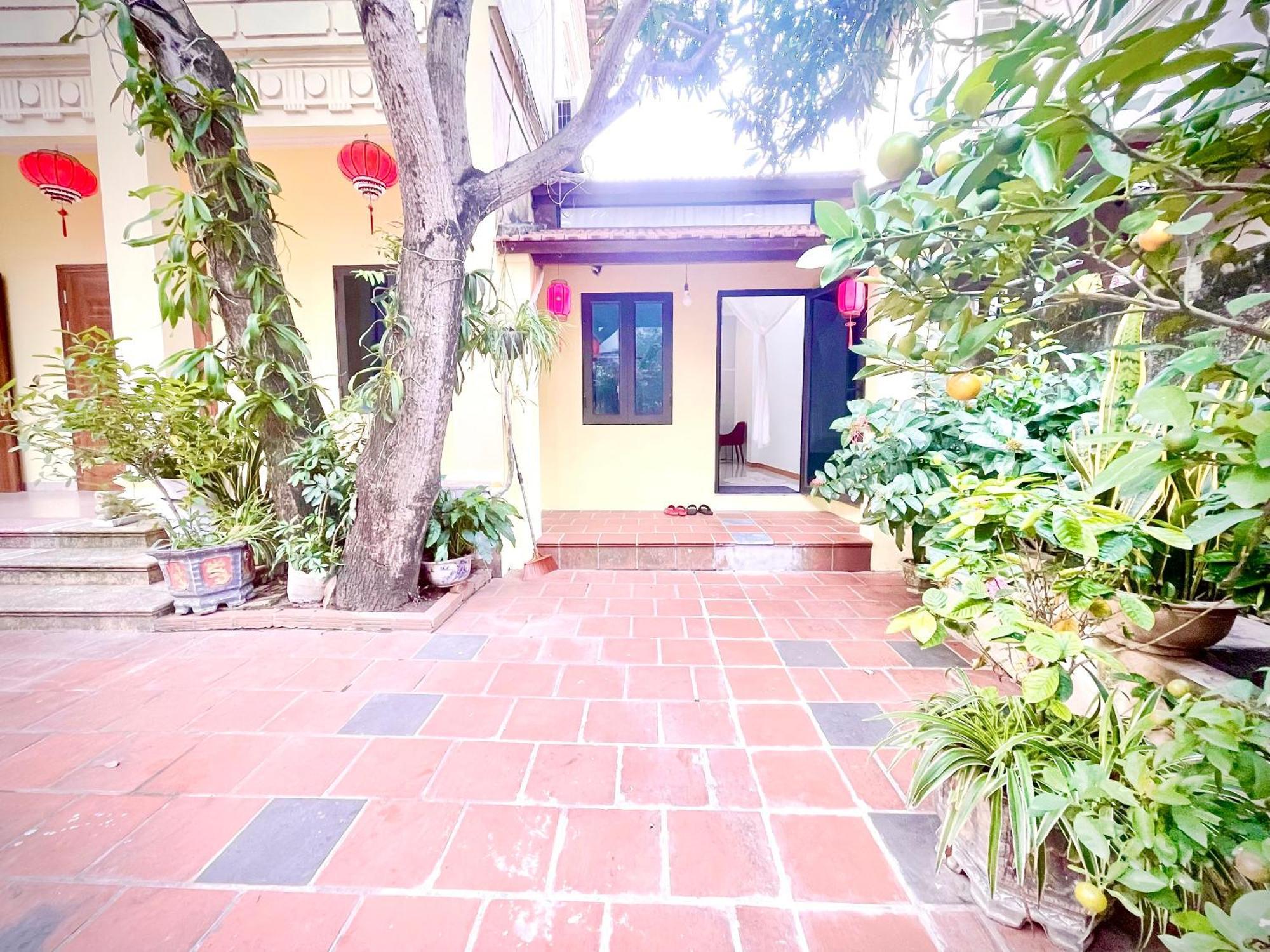 Lee Homestay Hanoi Buitenkant foto