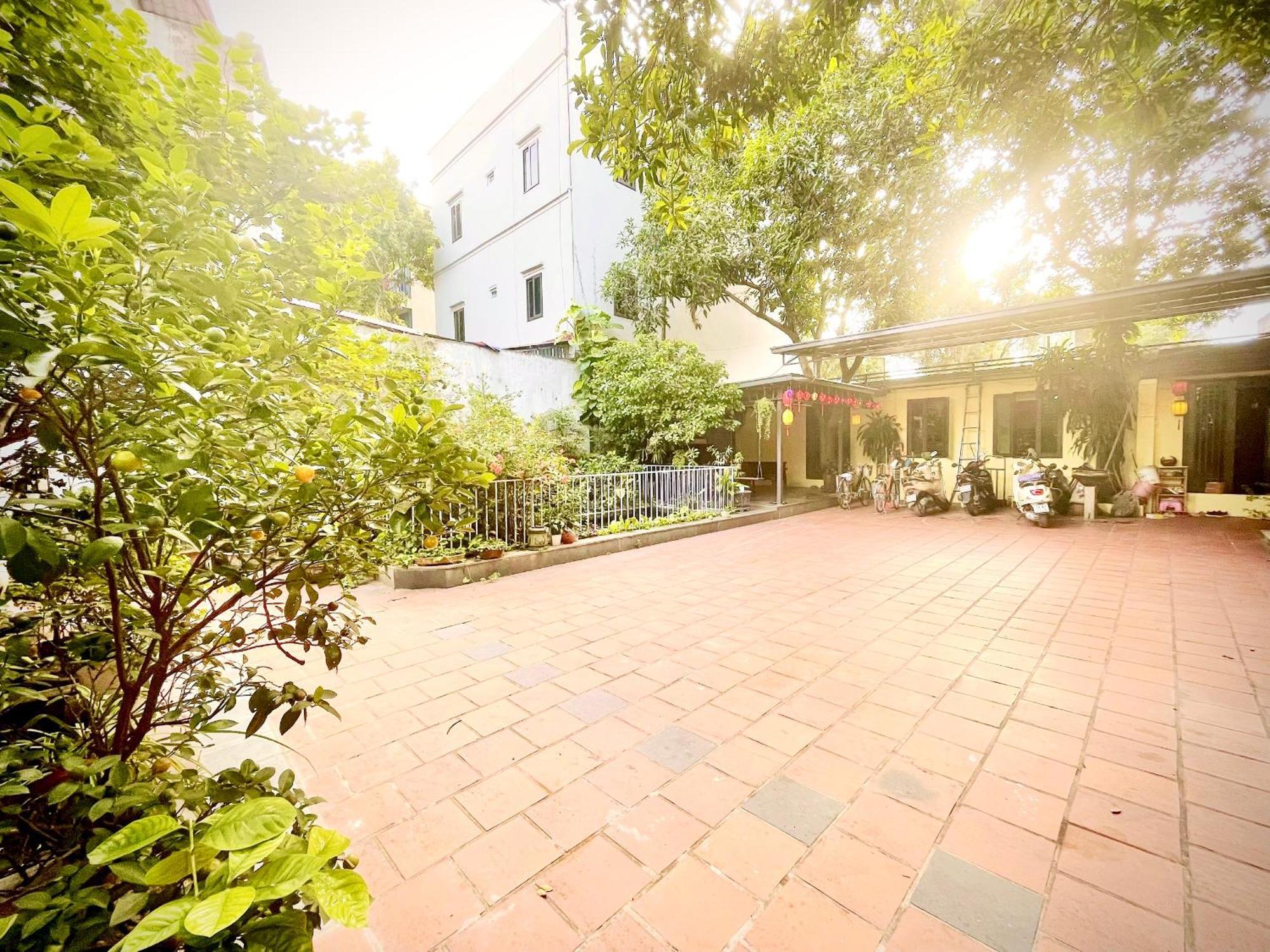 Lee Homestay Hanoi Buitenkant foto