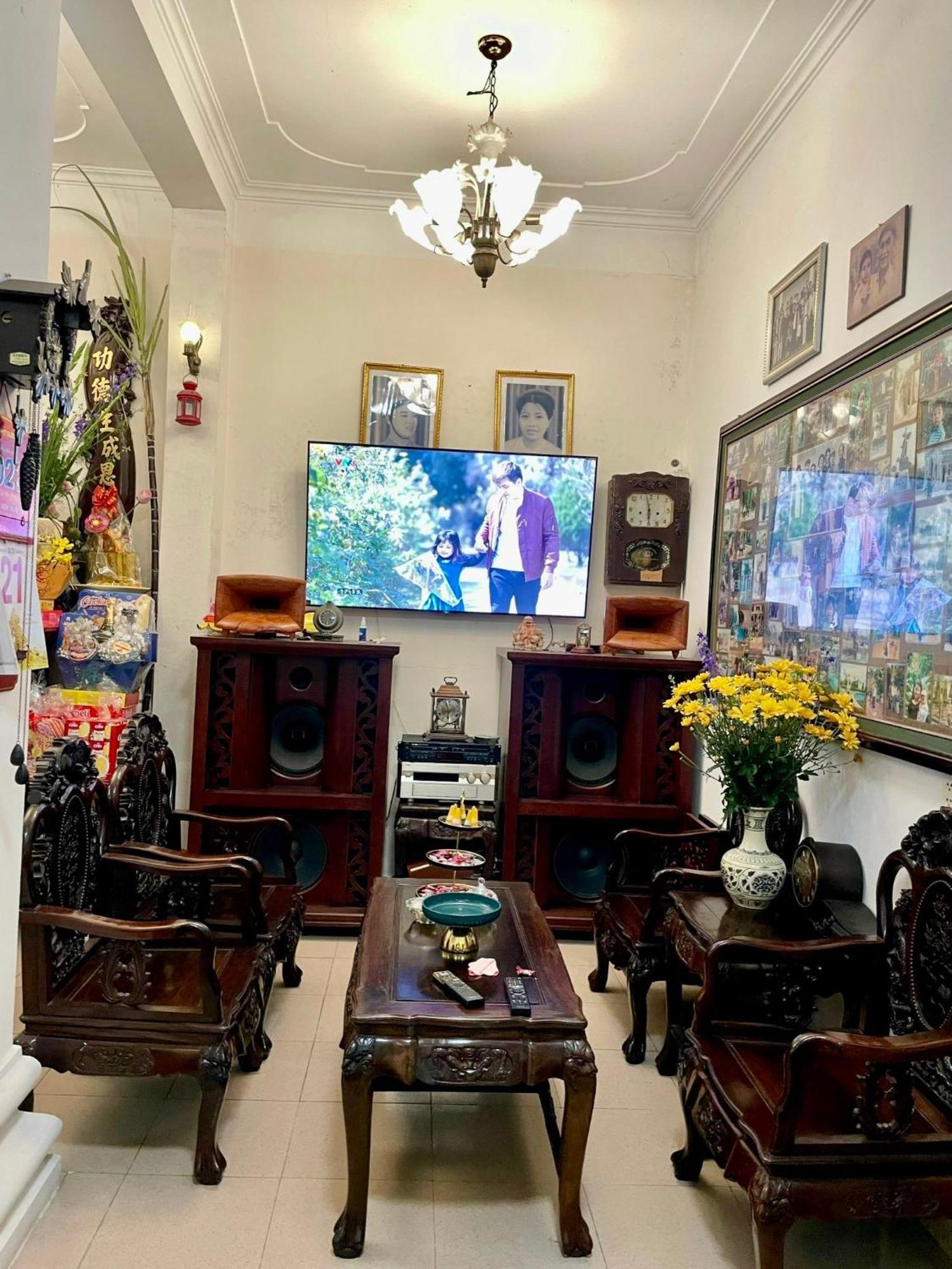 Lee Homestay Hanoi Buitenkant foto