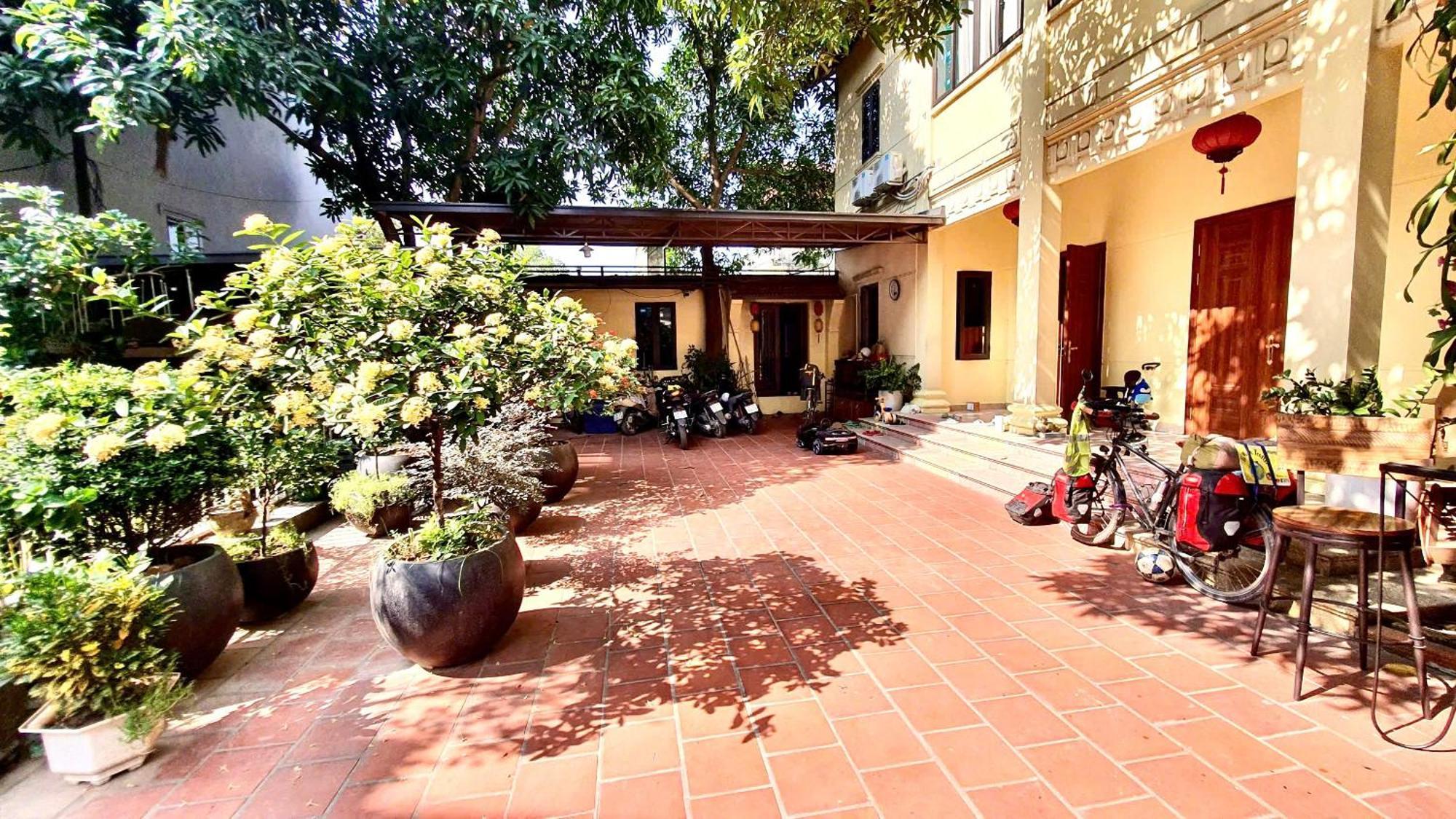 Lee Homestay Hanoi Buitenkant foto