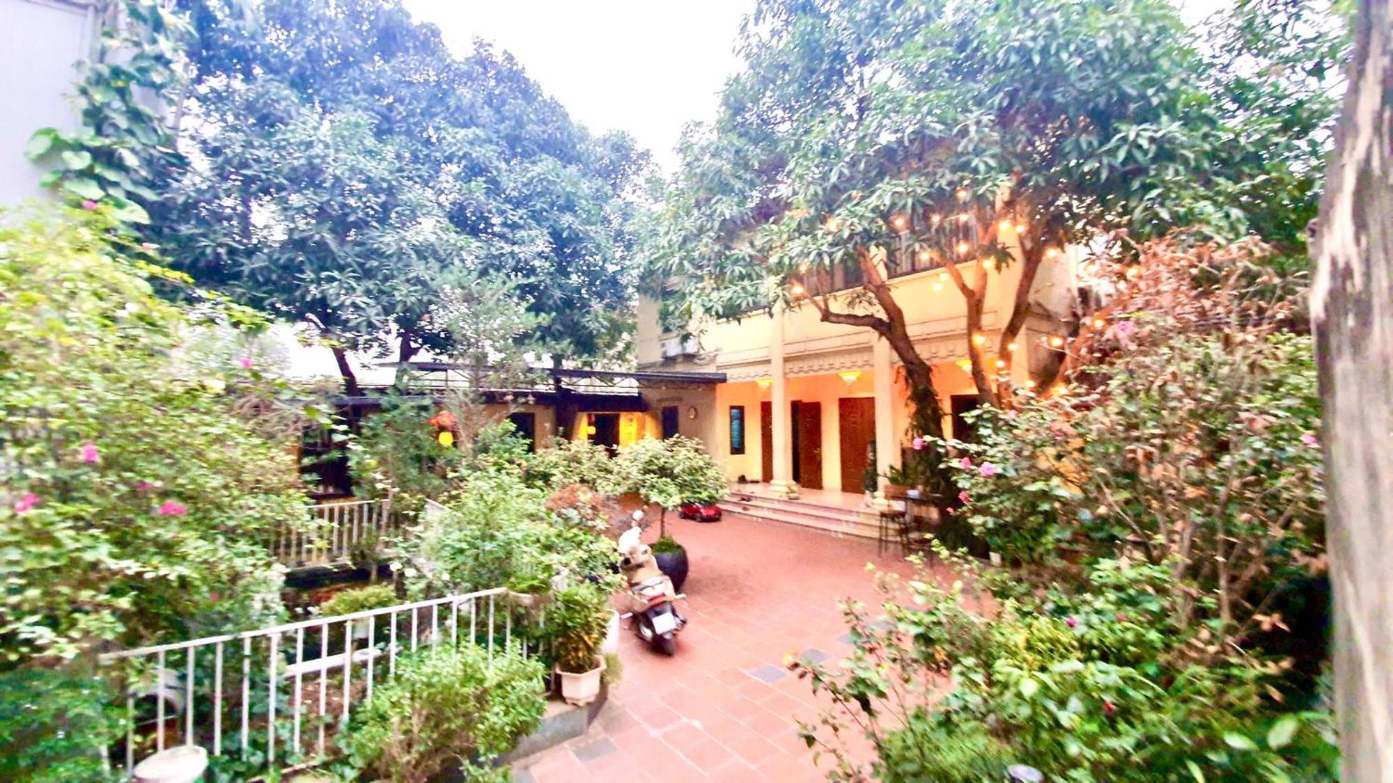 Lee Homestay Hanoi Buitenkant foto